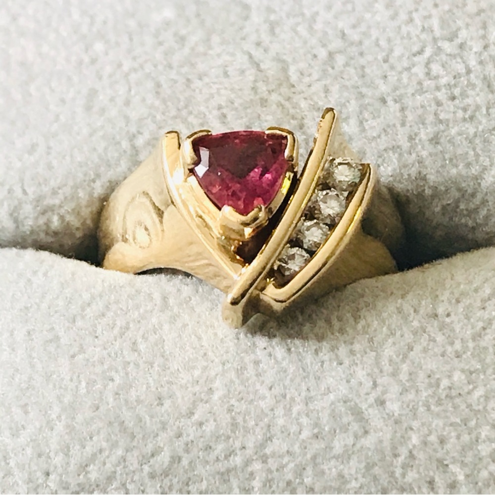 14 karat pink tourmaline, diamonds and gold ring. Solid